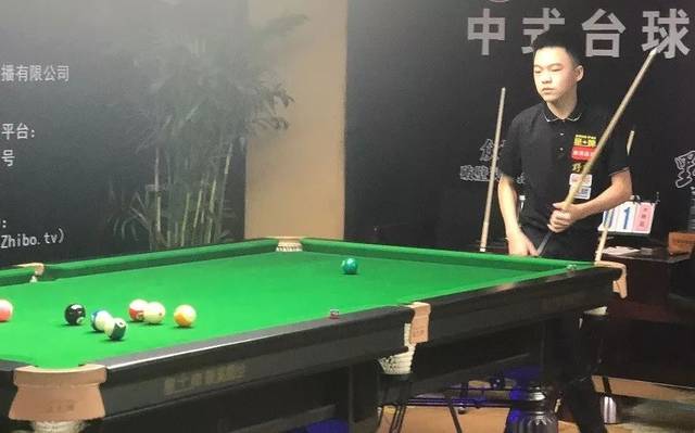 他走克罗斯 他走克罗斯