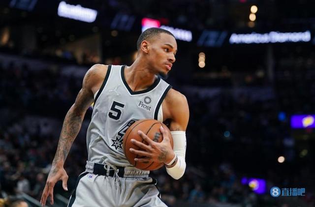 对于瓦茨克 对于瓦茨克