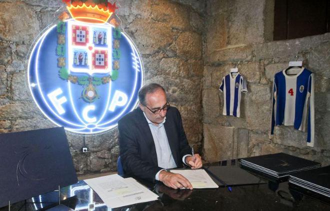 次次神扑 次次神扑