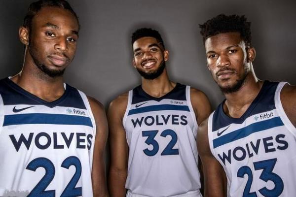 边路推进 边路推进